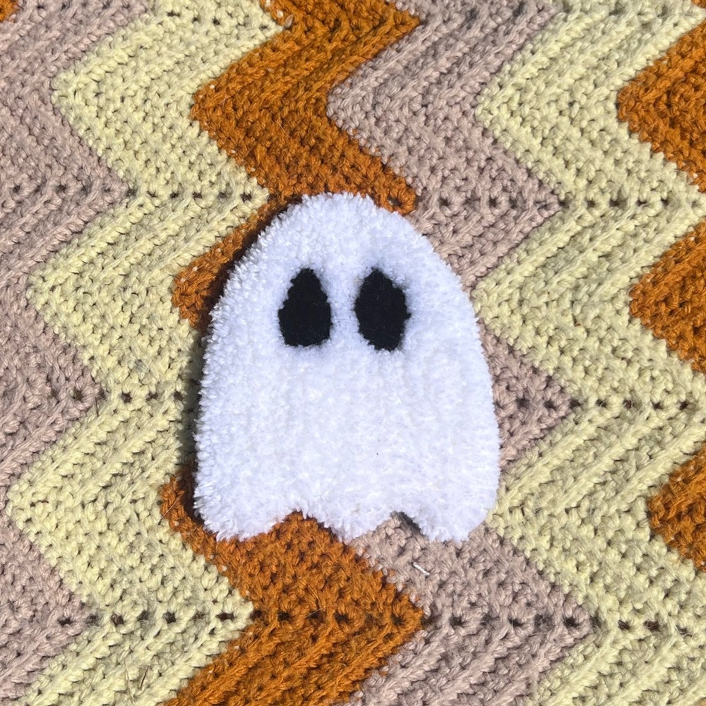 Fluffy ghost coaster 👻